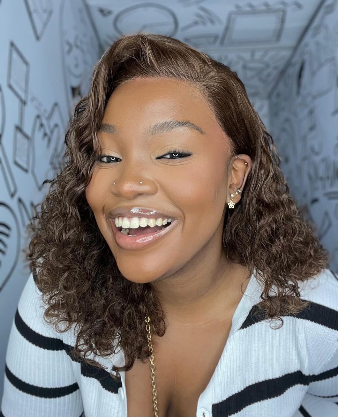 AMÉRA™ Chocolate Water Wave 13×4 Frontal Weave