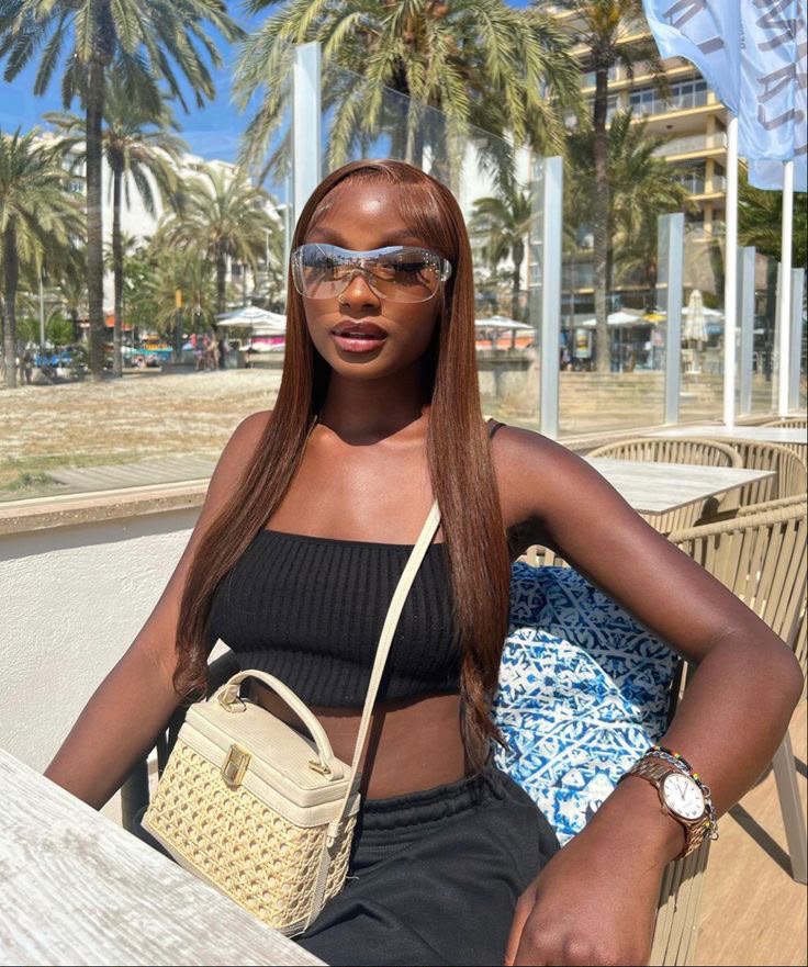 AMÉRA™ Chocolate Straight 13×4 Frontal Weave